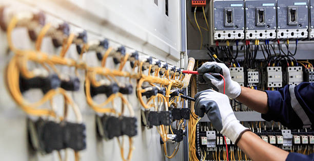 Professional Electrician technician working in Packanack Lake, NJ